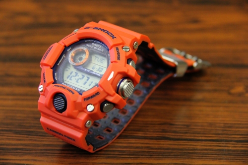 カシオ「G-SHOCK」、神戸市消防局救助隊の発足50周年・記念モデル