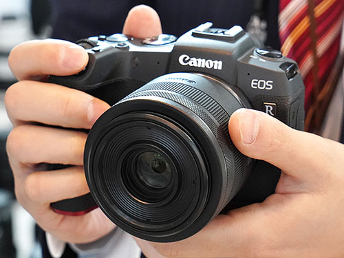 フルサイズでもキスデジより軽い 「EOS RP」に感じた期待と課題 | マイ