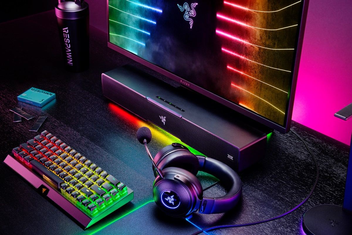 Razer、サブウーファー付きPCサウンドバー「Leviathan V2」 | マイナビ