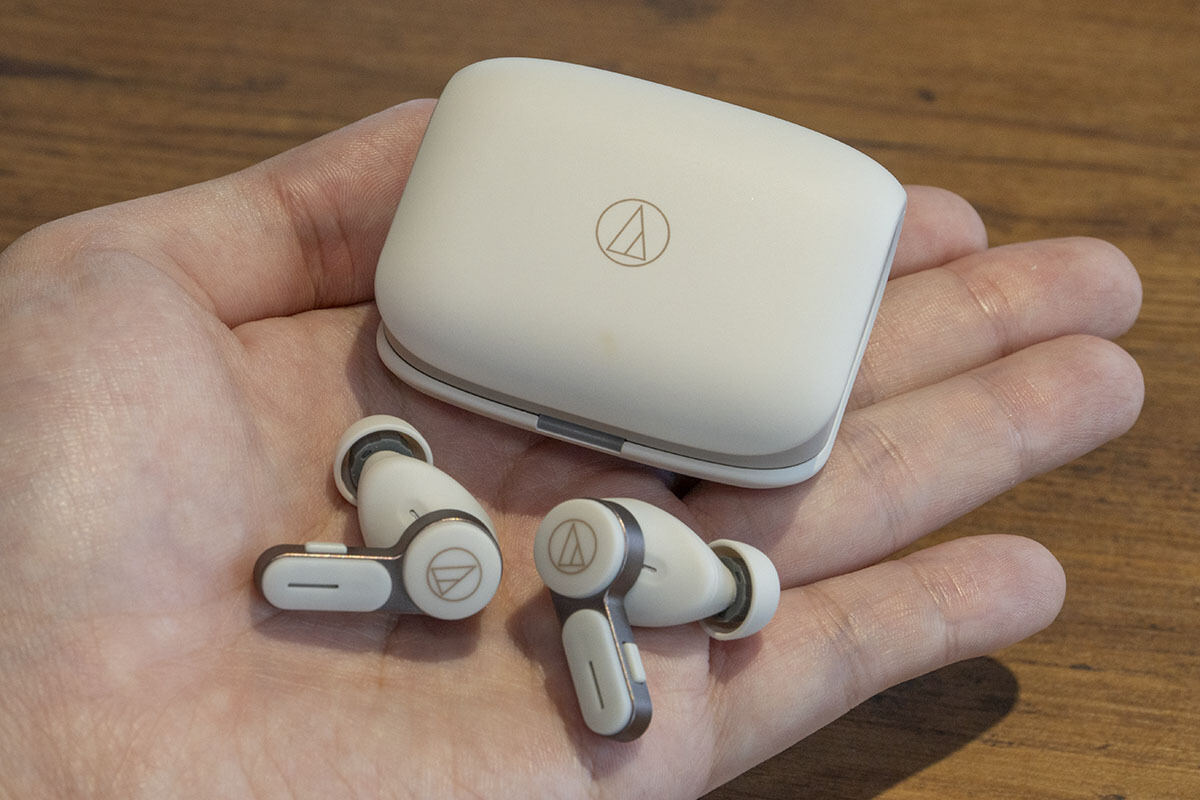 オーテク新イヤホン「ATH-TWX7」登場、仕事やプライベートで使える機能