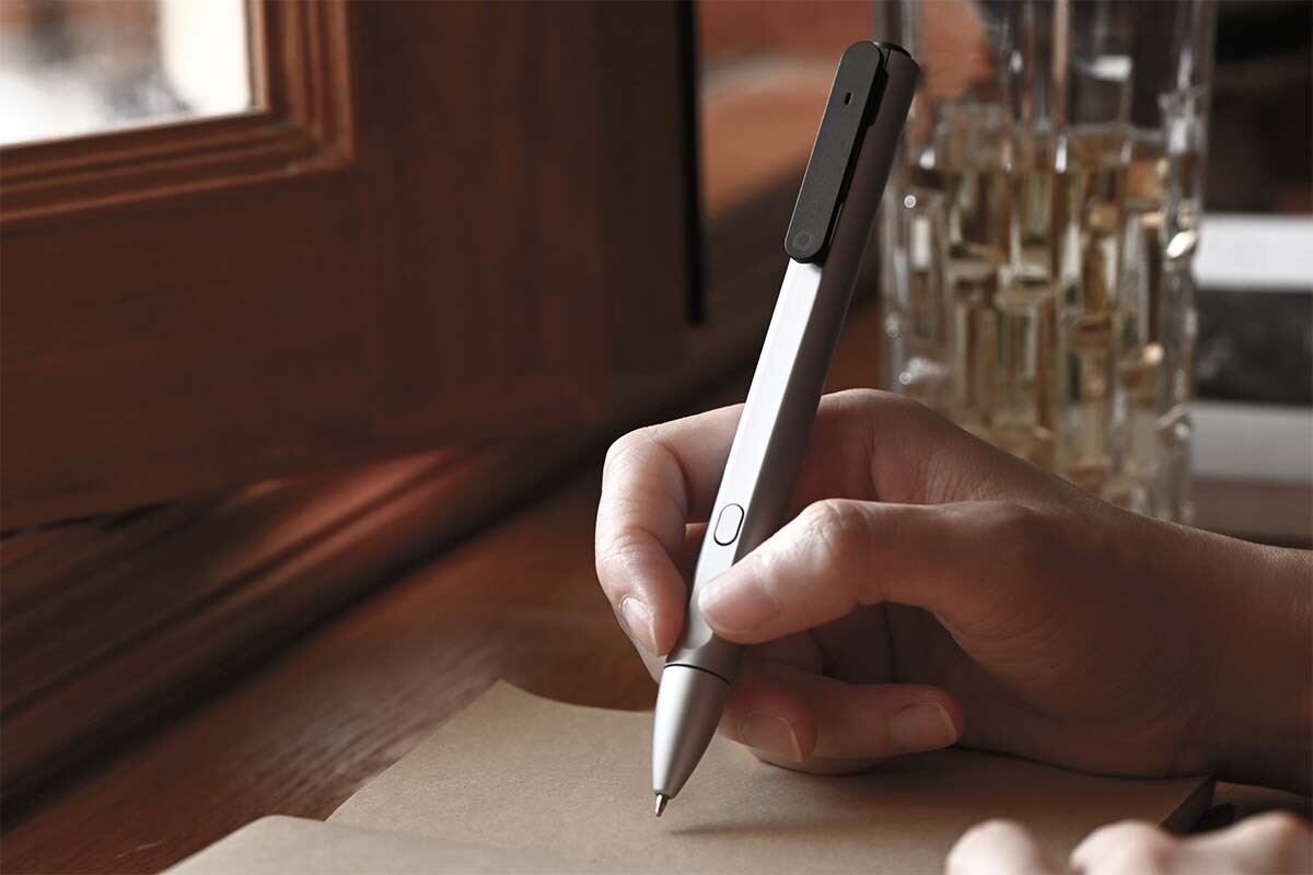 AIで文字起こし＆要約を作成、ペン型ボイスレコーダー「Flowtica