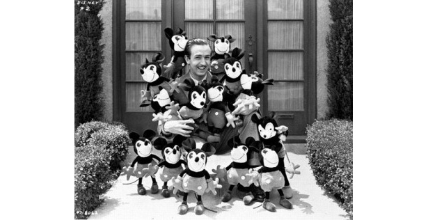 画像1 / 20＞日本初のディズニー展開催！生誕110周年にちなんだ記念