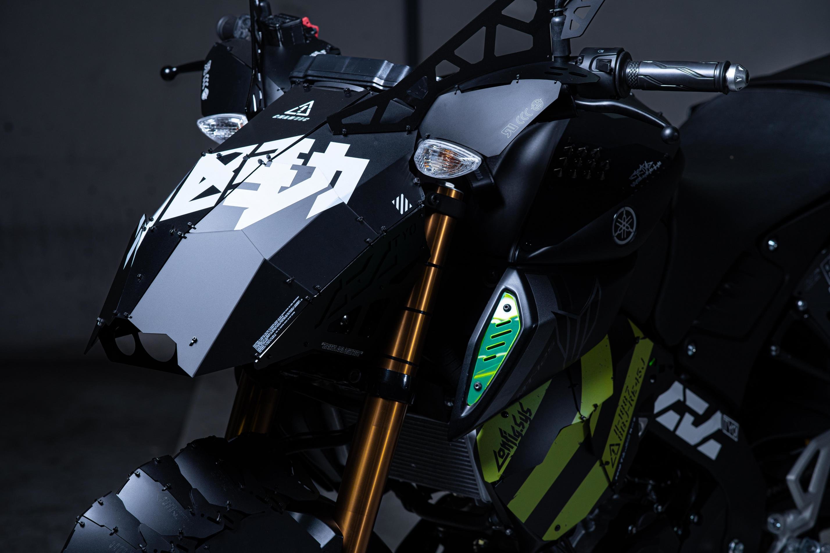 ヤマハ発動機と中央町戦術工芸が「MT-125」を通じたコラボレーションを