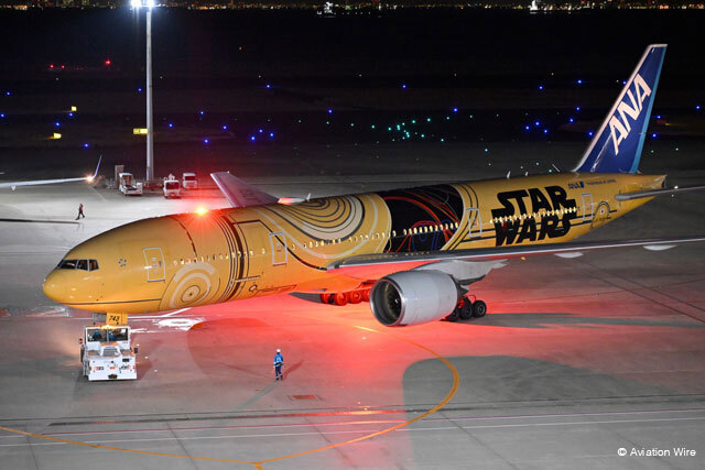 ANA、C-3POジェット羽田発最終便が出発 8年9カ月国内線を飛ぶ