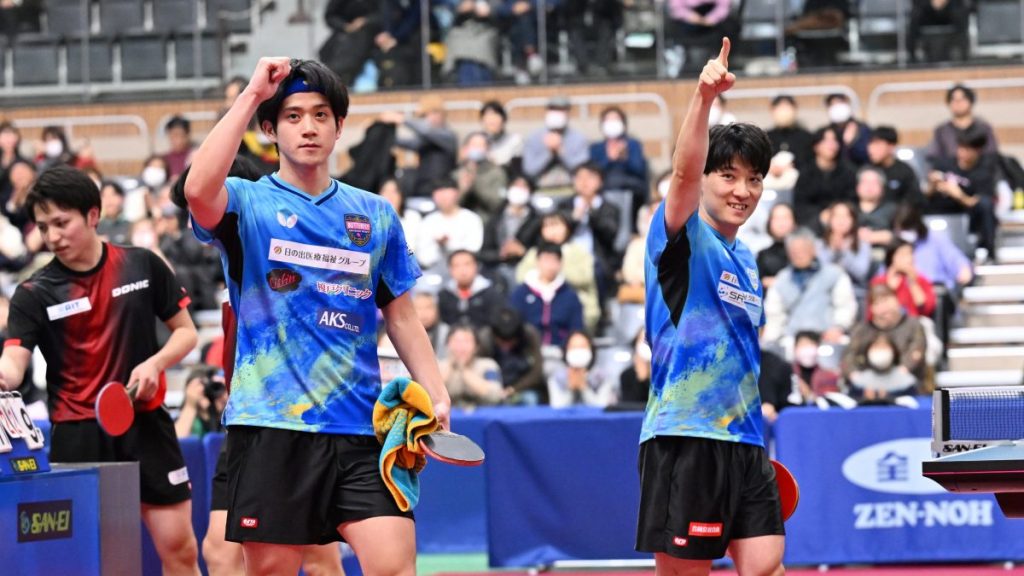 全日本社会人王者・英田理志/松下大星ペアが逆転勝利で決勝進出