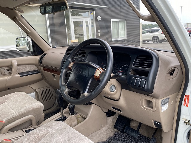 いすゞ ビッグホーン ハンドリングバイロータス ｜ ネオクラシックカー