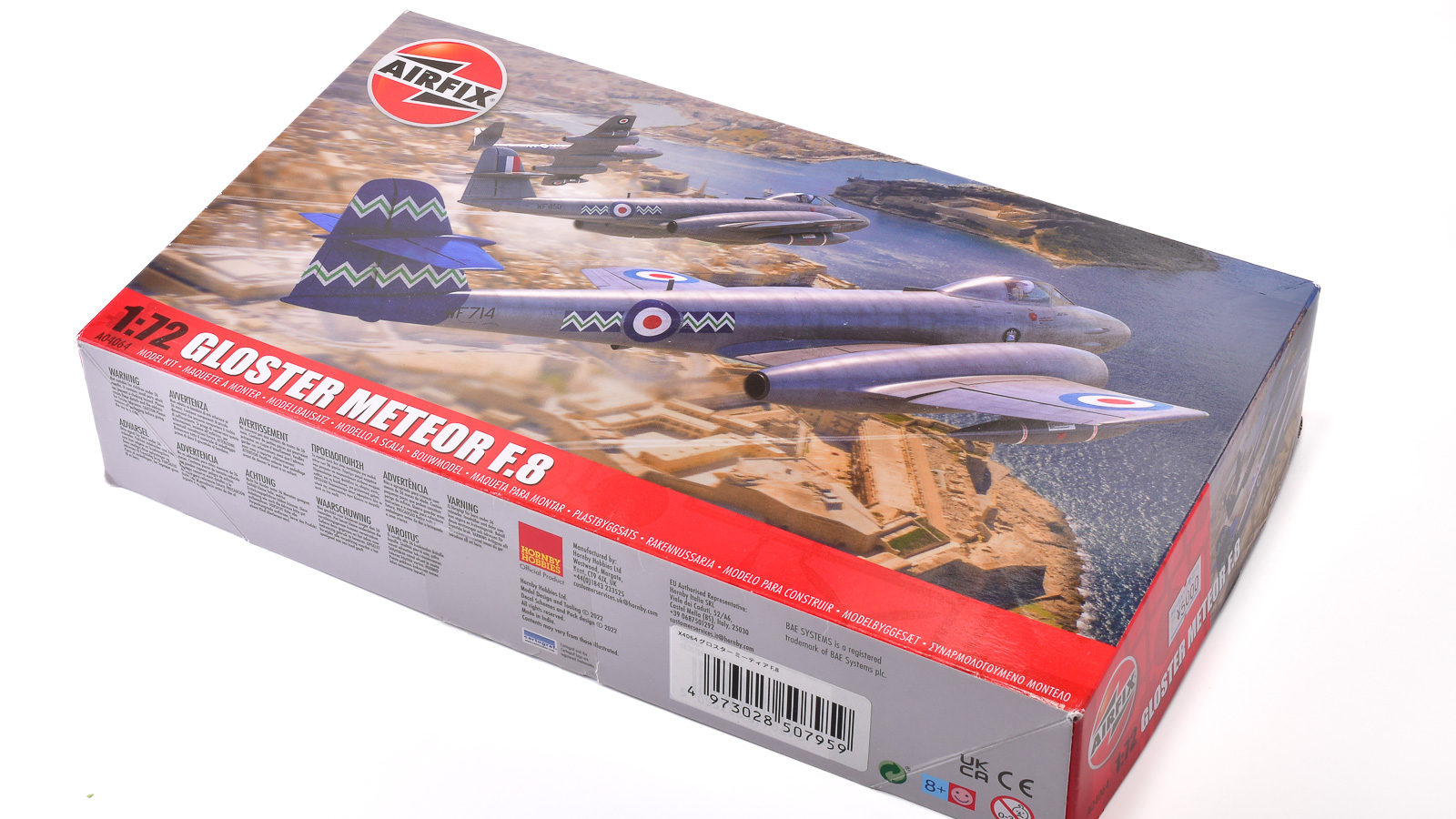 英国初のジェット戦闘機は、英国メーカー・エアフィックスのプラモで