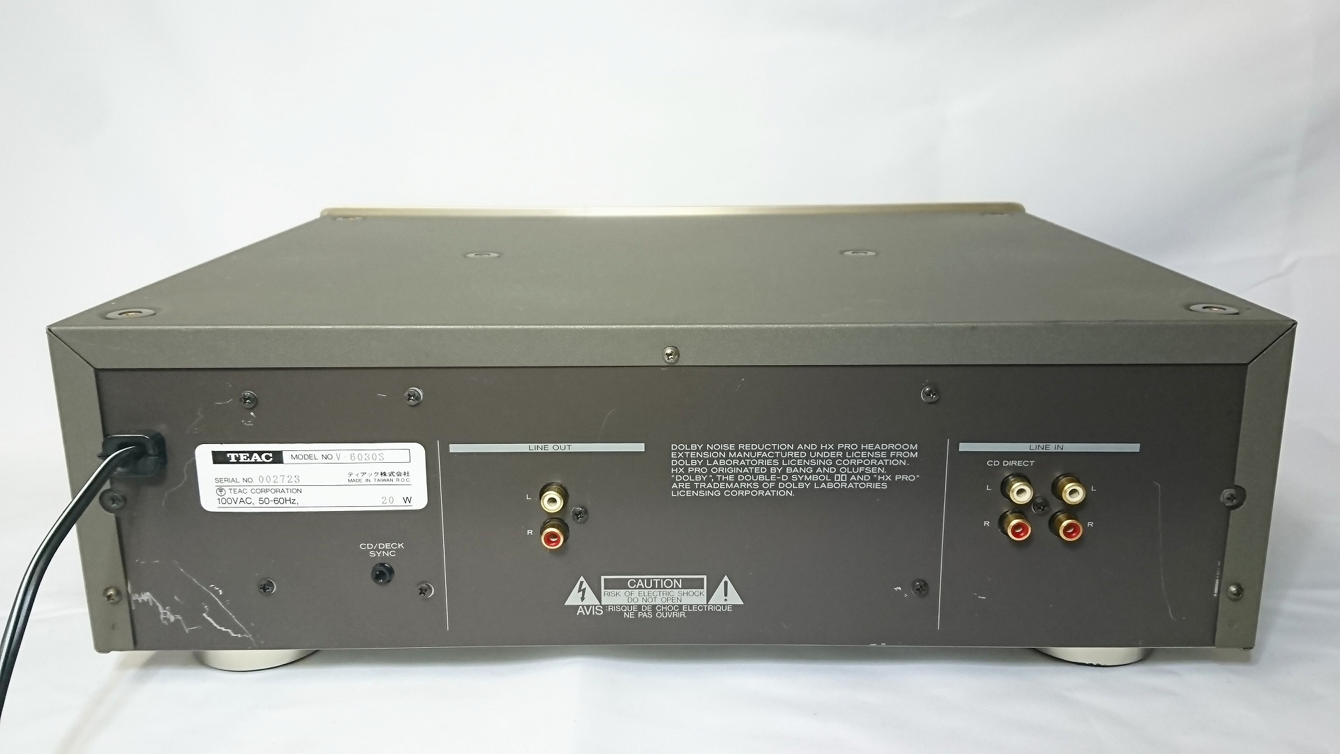 TEAC V-6030S 外観と内部を実機の画像で紹介 | スーパーカセッターズ