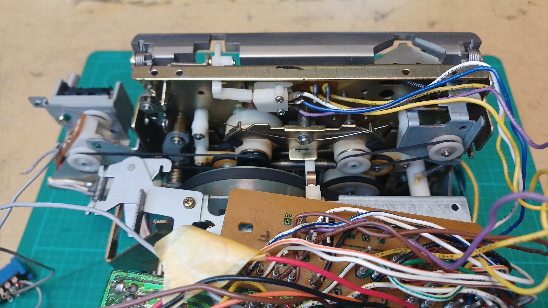 Pioneer CT-700 実機の写真で外観・内部構造を紹介 | スーパーカセッ