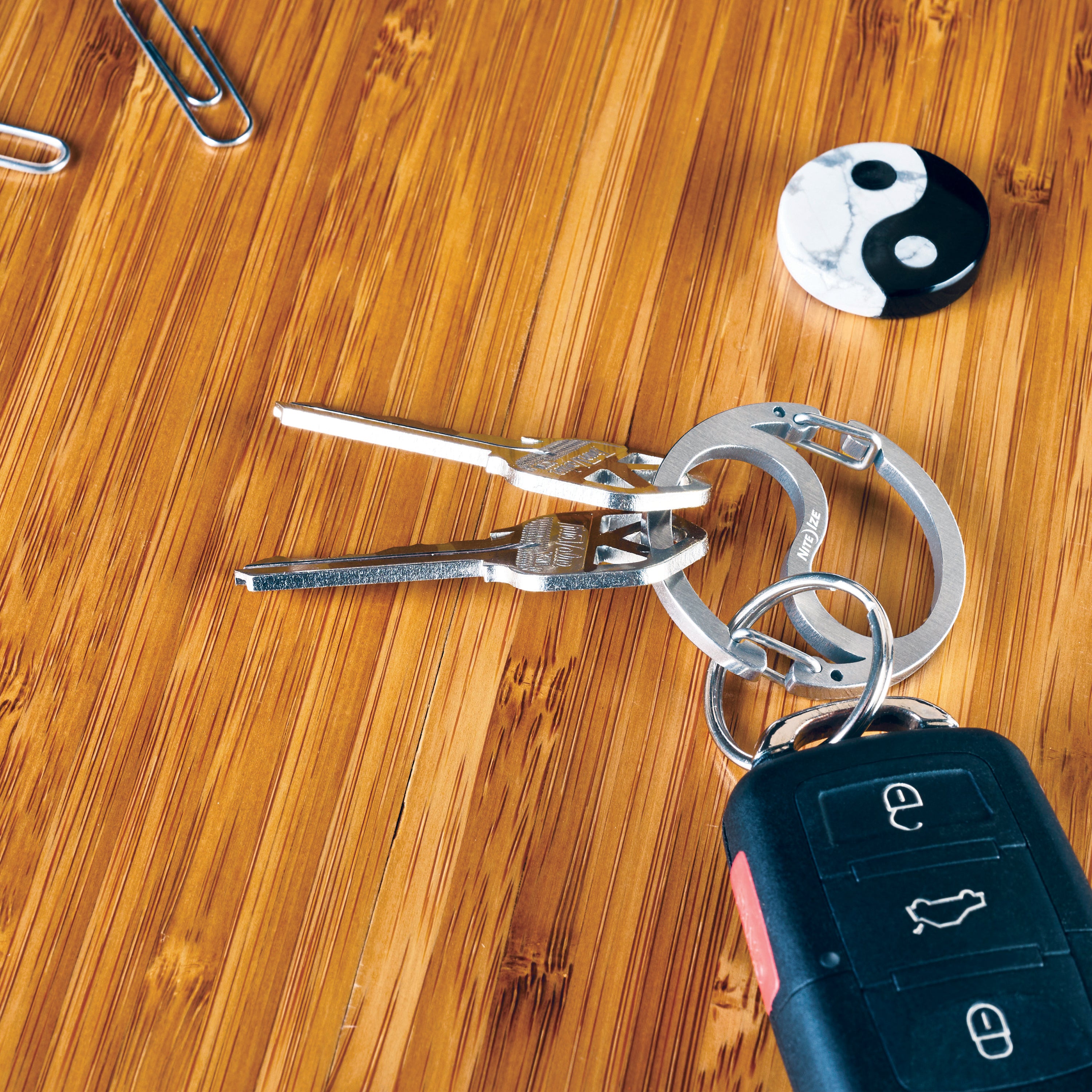 メダリオン インヤン キーホルダー – Nite Ize JAPAN