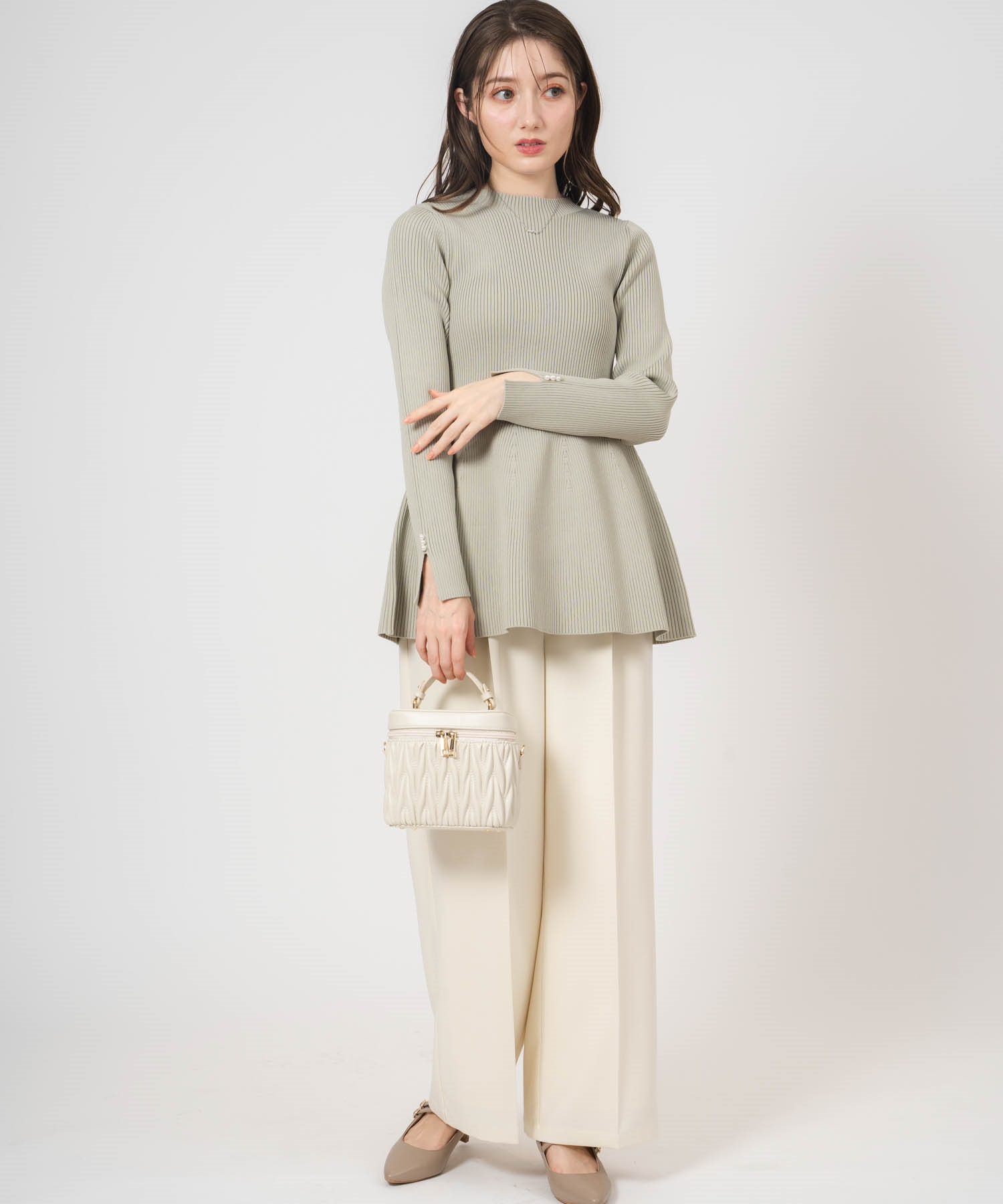 タックデザインストレートパンツ | その他パンツ | NOELA OFFICIAL WEB