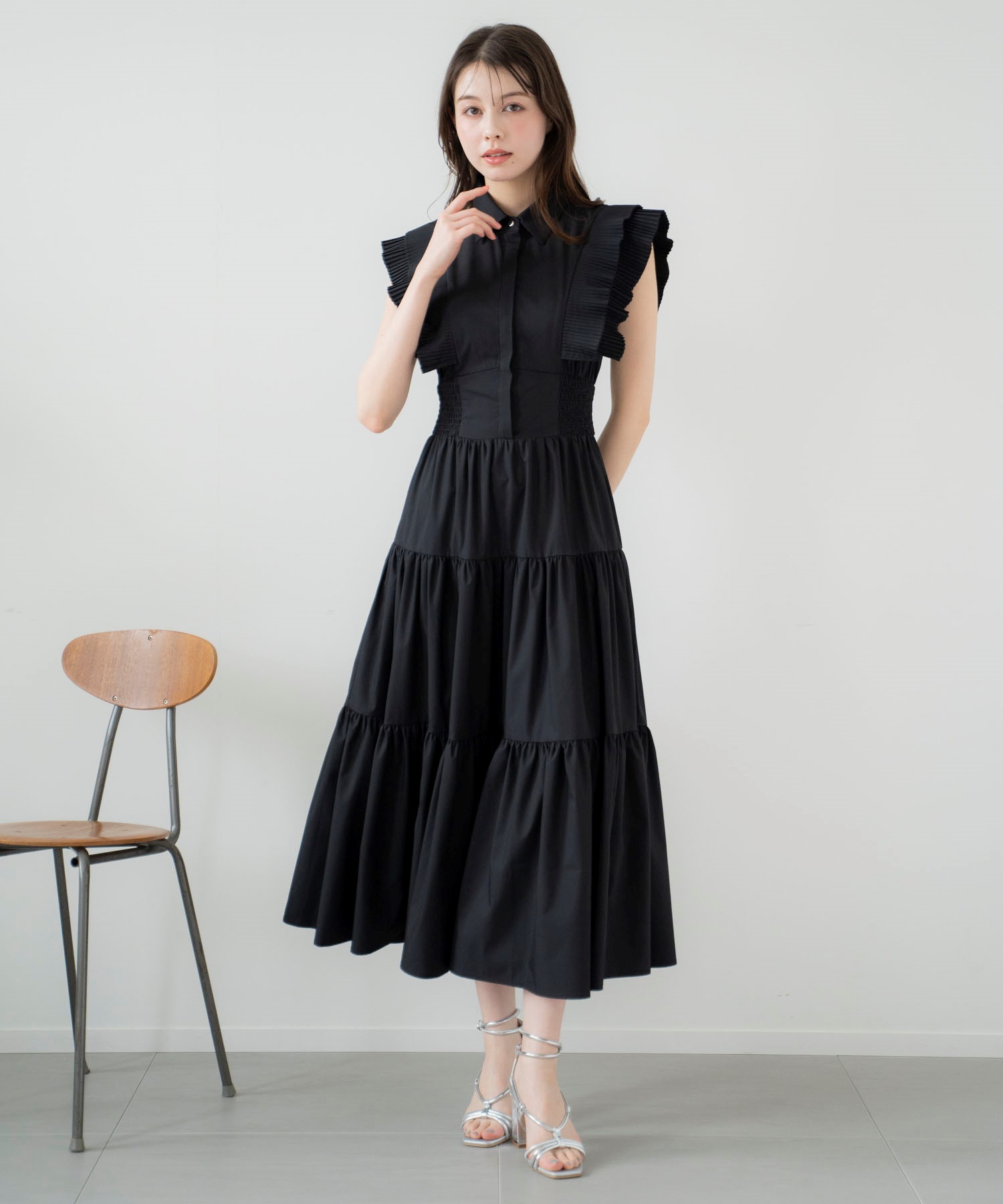 プリーツフリルティアードワンピ | ロングワンピース | NOELA OFFICIAL