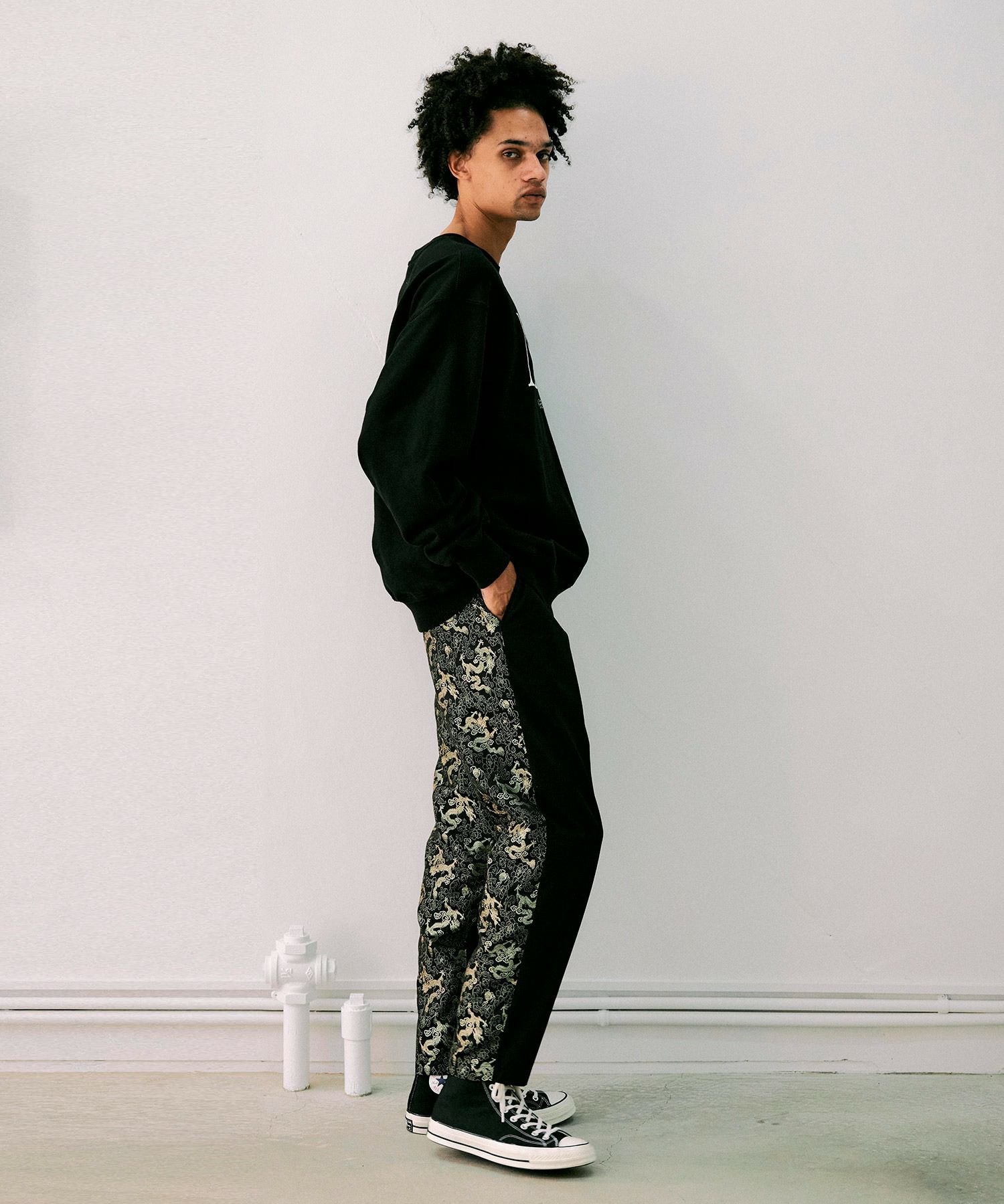 NMMNオーバーサイズスウェット*ブラック*＜NMA3-UT30M＞ | NOISE MAKER