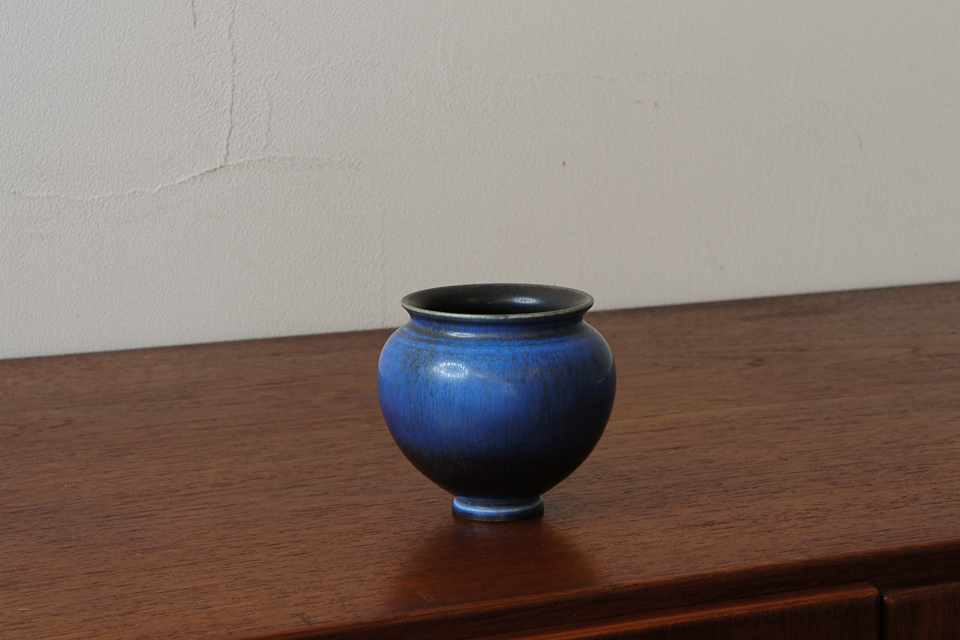 ベルント・フリーベリ「青磁釉花瓶」《ノルディック》