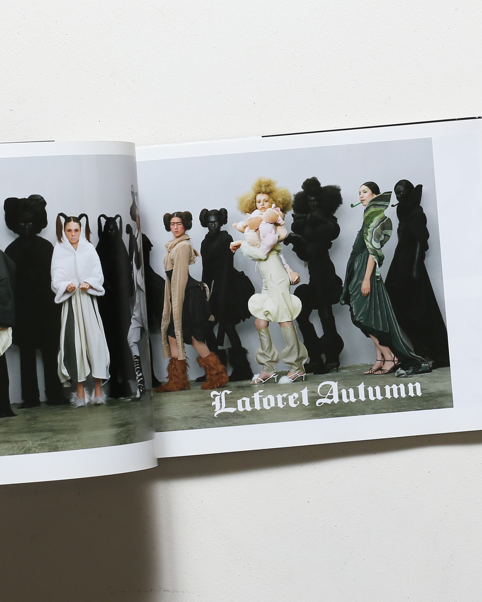 Laforet: Super Graphics ラフォーレ原宿の広告30年史 | nostos books