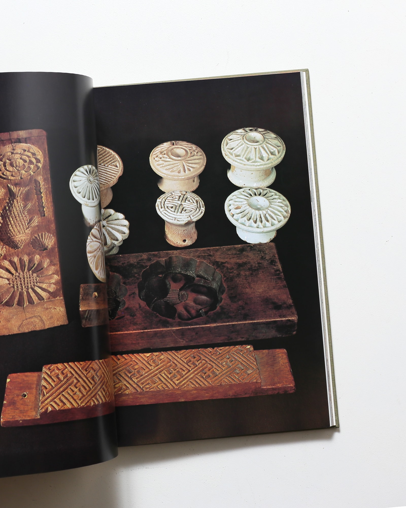 李朝の美＝民藝 | 岡本太郎、浜口良光、趙子庸 | nostos books ノスト