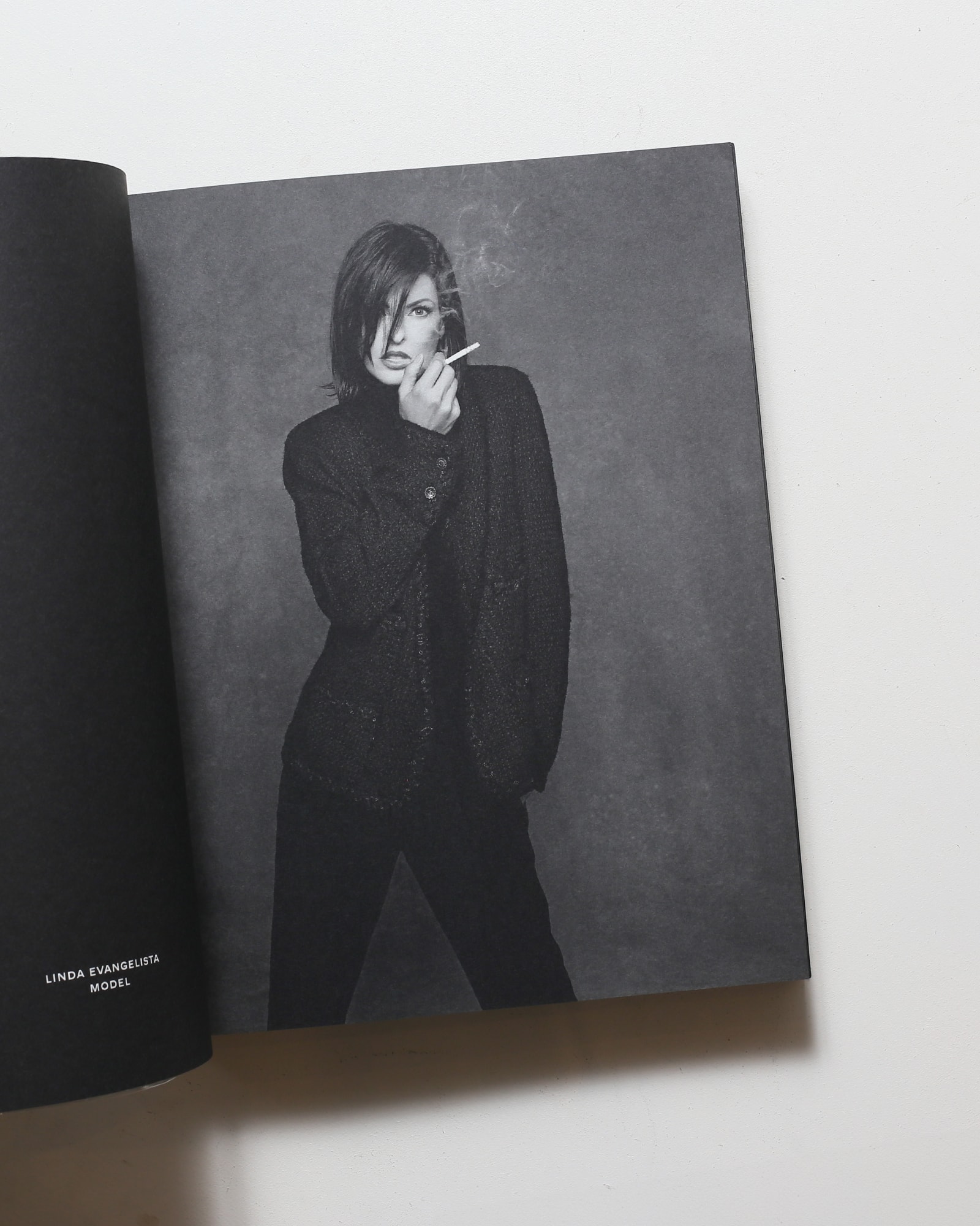 The Little Black Jacket: Chanel's Classic Revisited 新増補版