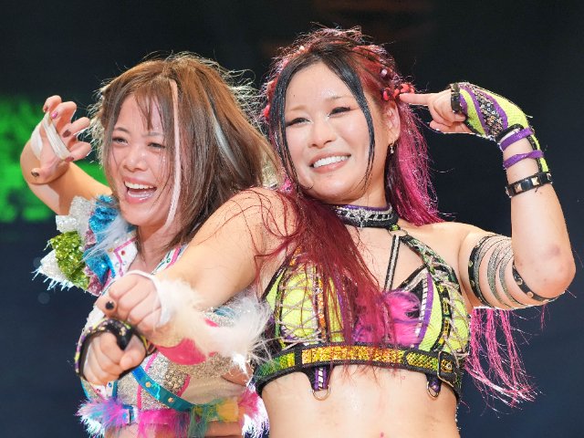 岩谷麻優がイヨ・スカイに抱きついて…マリーゴールドで“奇跡の再会