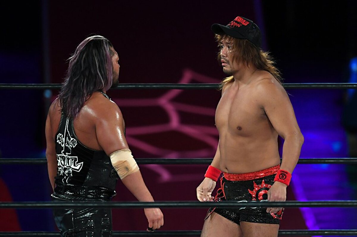 2本のベルトはEVILに貸してただけ!?内藤哲也、神宮球場でタイトル奪還