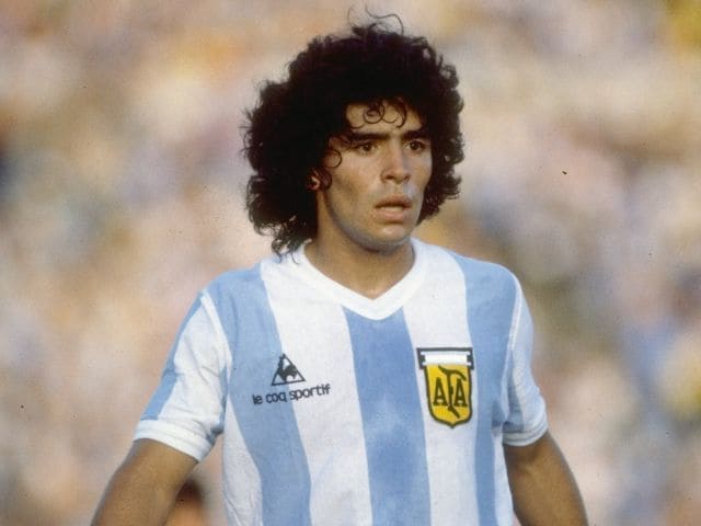 なぜマラドーナのお宝が日本にあるの？」本人着用の激レアグッズ