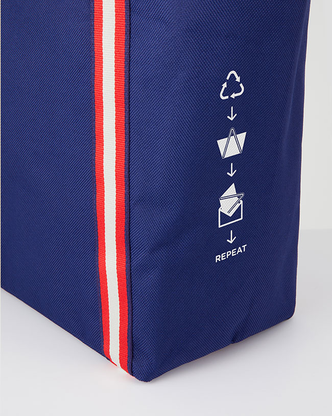 Anya Hindmarch」の新作エコ・バッグは明治屋ストアーとの