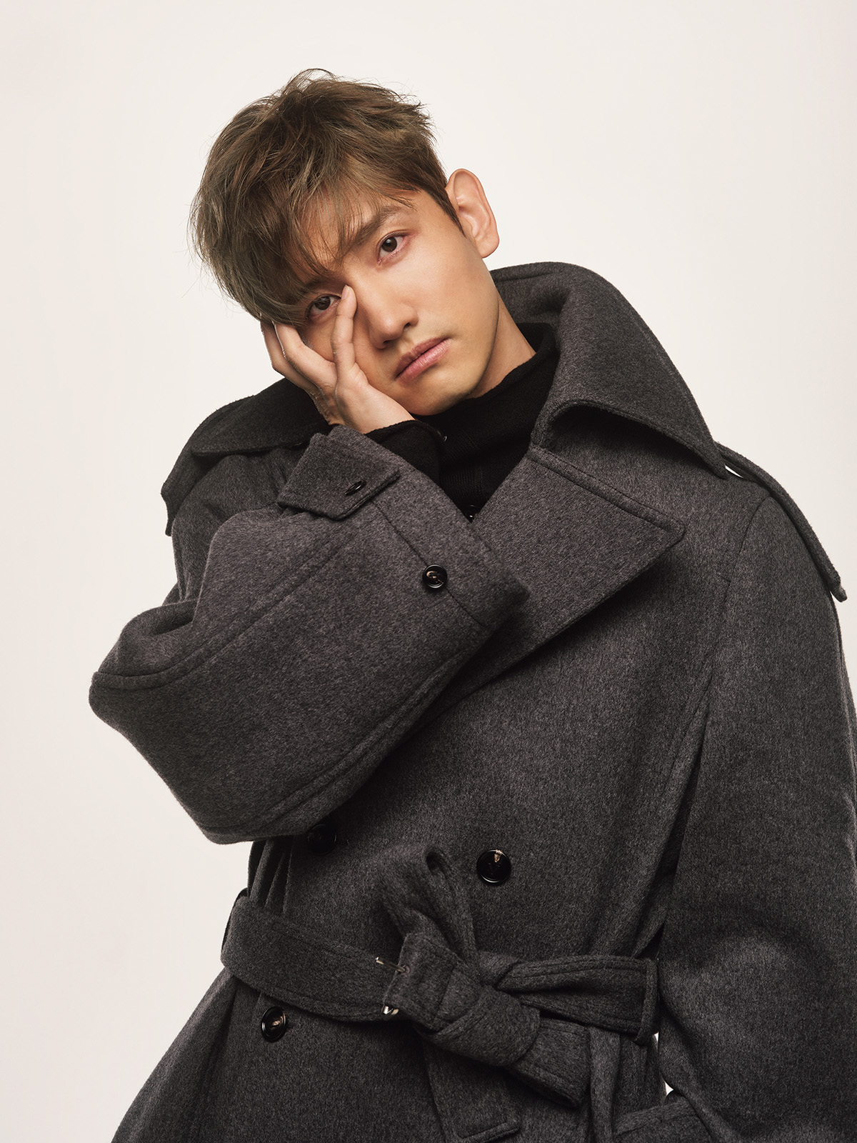 東方神起が1・2月合併号特装版の表紙に登場！ 日本デビュー20年目を