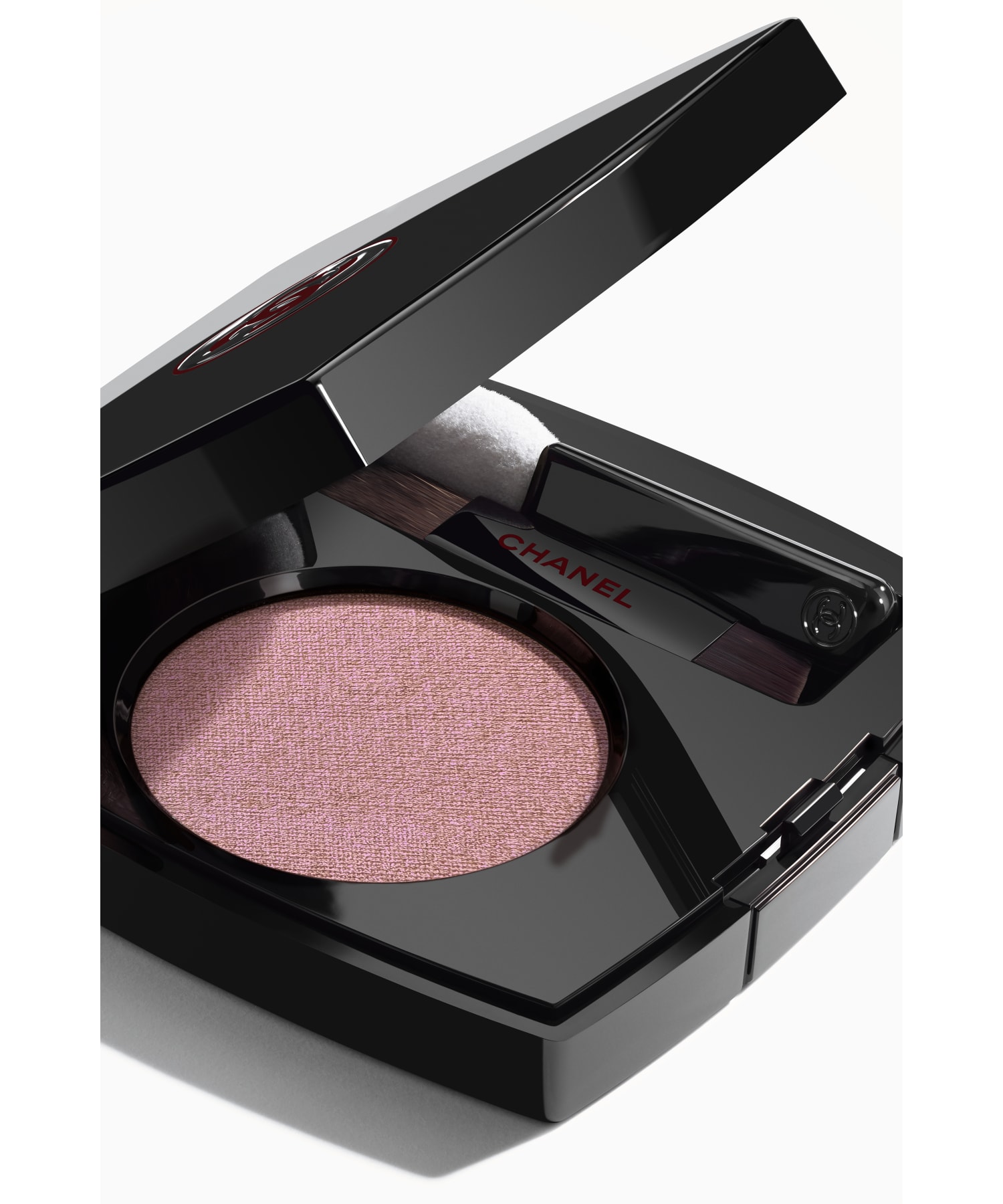 オンブル エサンシエル ロングラスティング アイシャドウ（マルチ