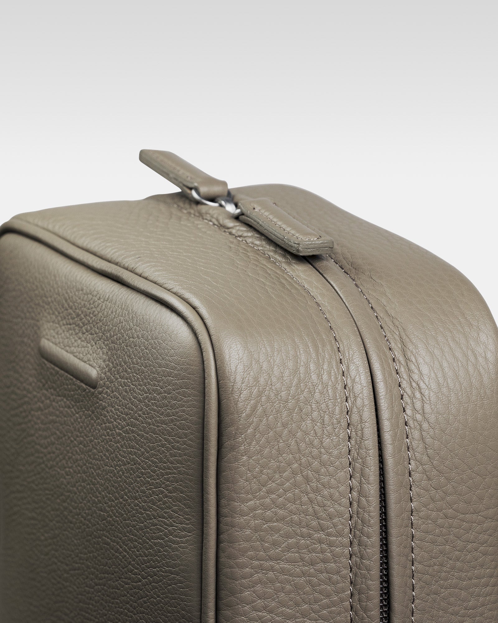 ウィークエンド カメラバッグ ラージ - 防水レザー カメラバッグ