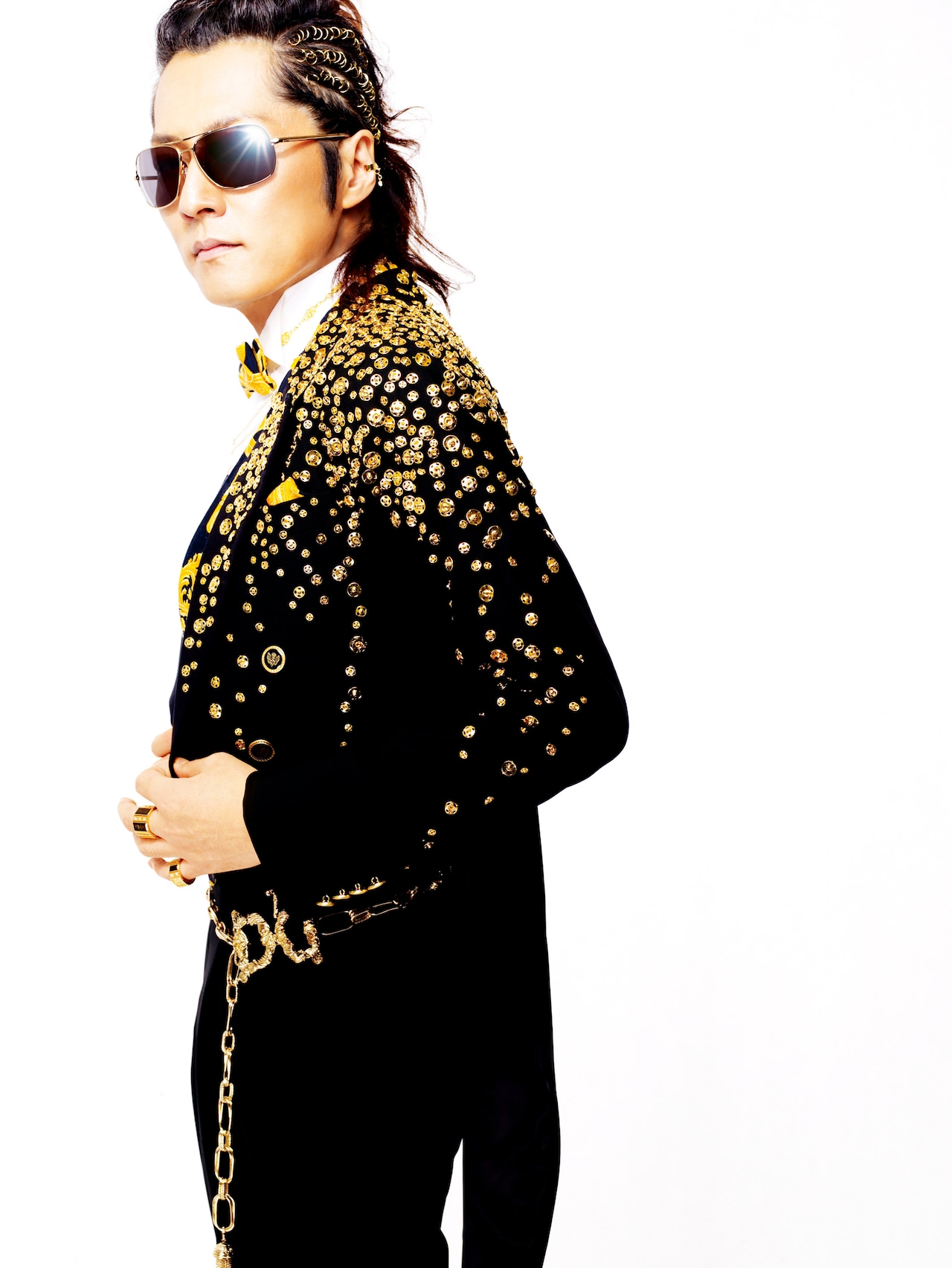 石井竜也、12000円DVDに禁断の二夜を完全収録 - 音楽ナタリー