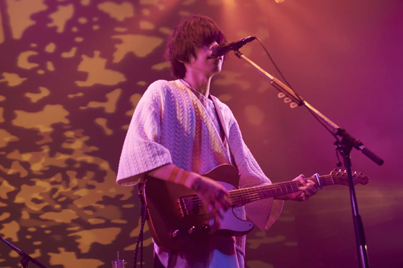 米津玄師 2015 TOUR / 花ゆり落ちる」最終公演の様子。（撮影：中野