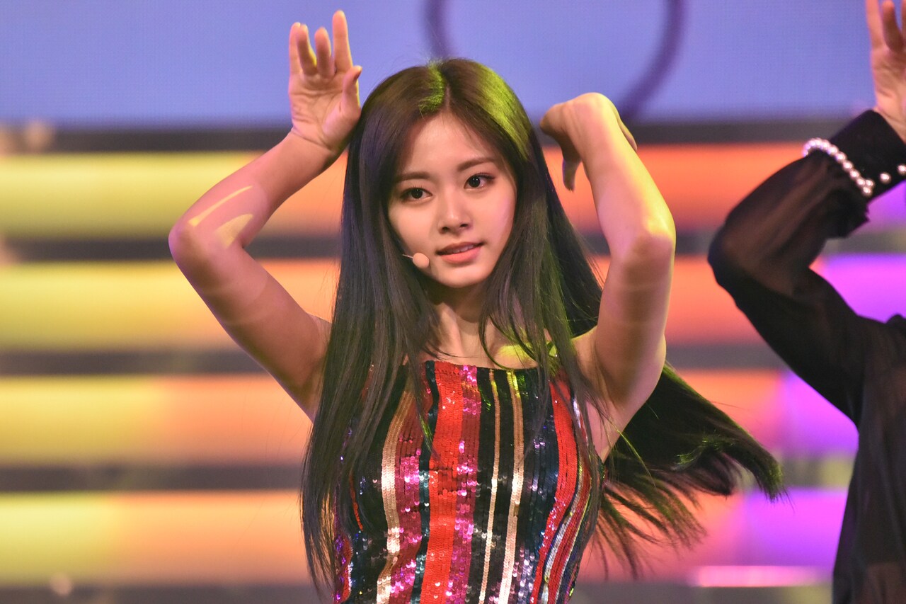 ツウィ（TWICE） [画像ギャラリー 16/18] - 音楽ナタリー