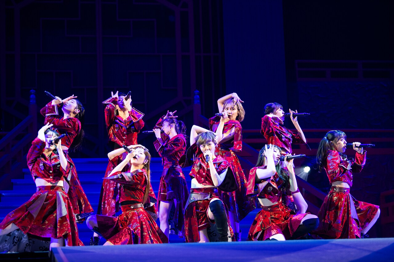 私立恵比寿中学、15周年は高く飛ぶ！新春大学芸会で新曲続々