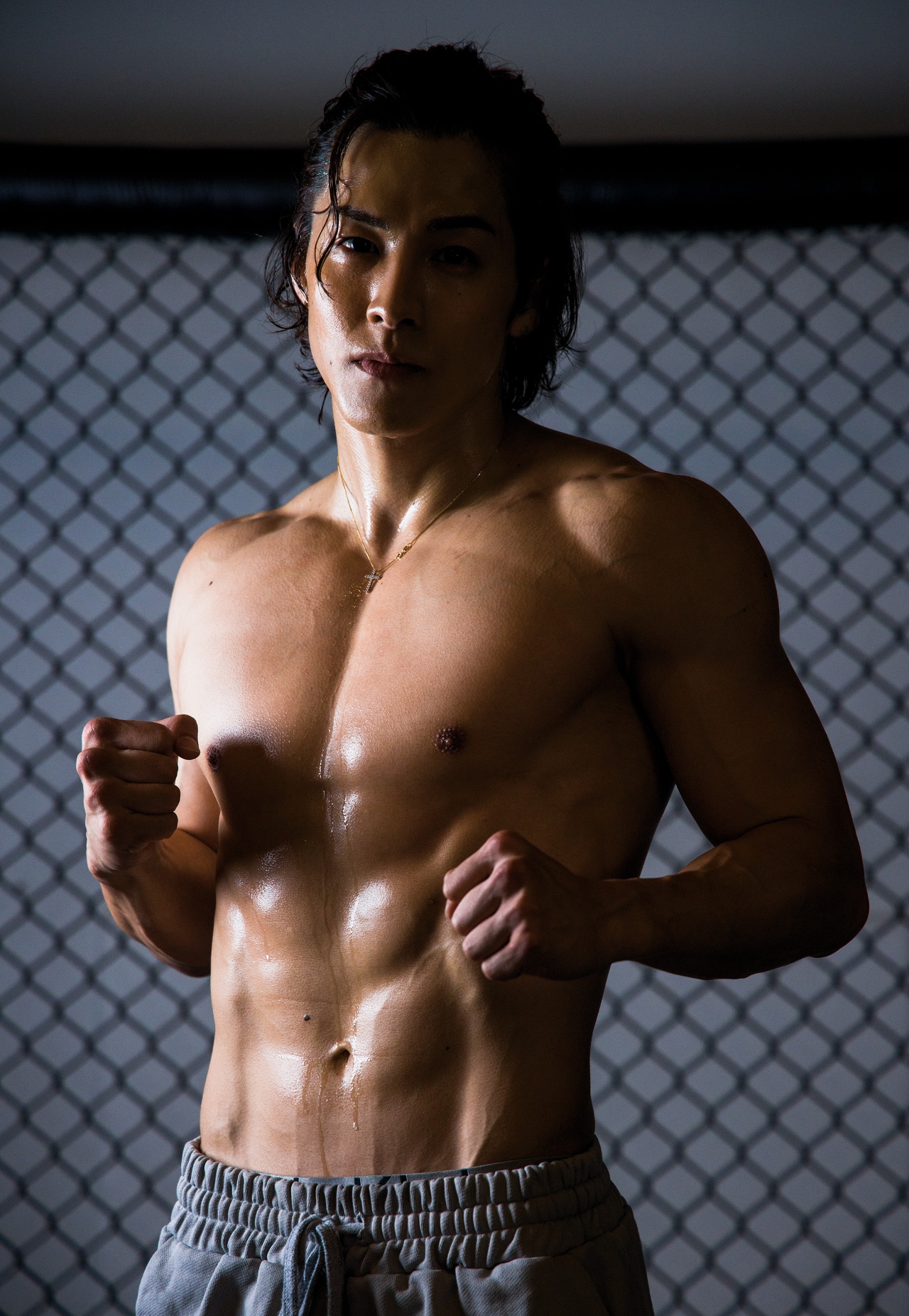 THE RAMPAGE・RIKU流の自己啓発本が明日発売、極限まで減量した姿も大