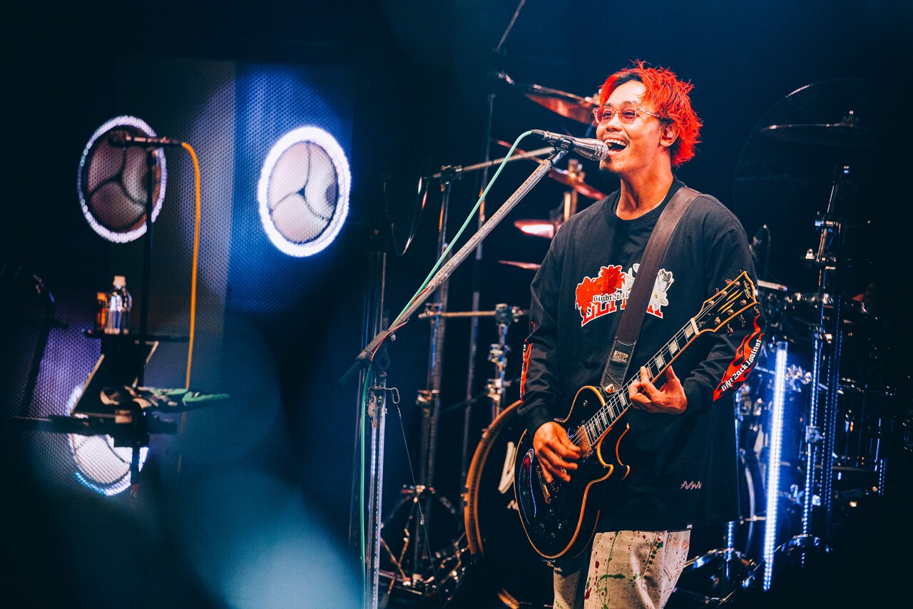 Creepy Nuts×WANIMAジャンルの壁超えた熱い一夜、コラボでR-指定が愛の