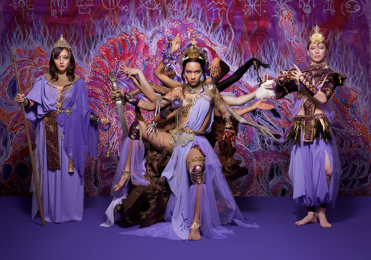 女王蜂のアルバム「十二次元」収録内容公開、完全生産限定盤はアヴ