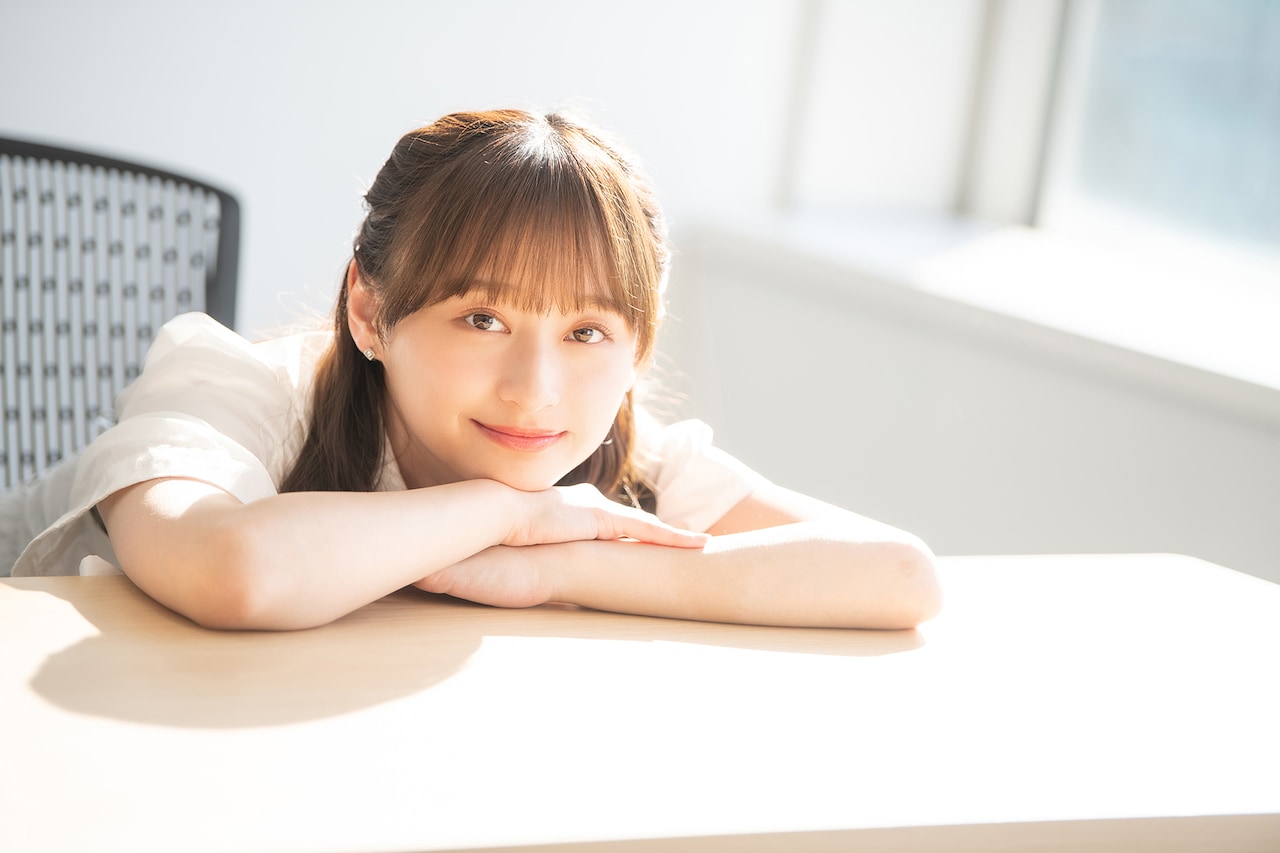 影山優佳が卒業直前に知った日向坂46の魅力、写真集への“無謀な挑戦”で