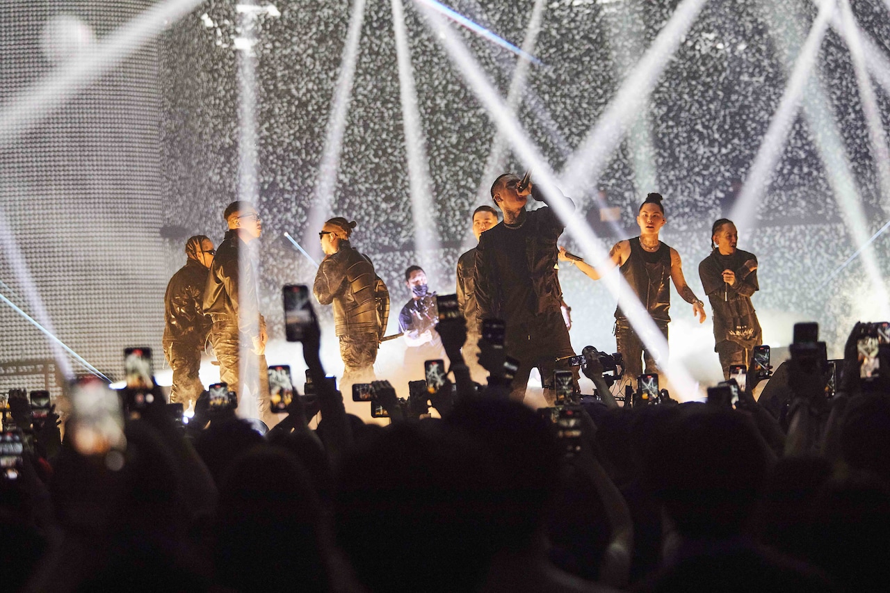 解散発表したBAD HOP、全国ツアーは全13公演（写真7枚） - 音楽ナタリー