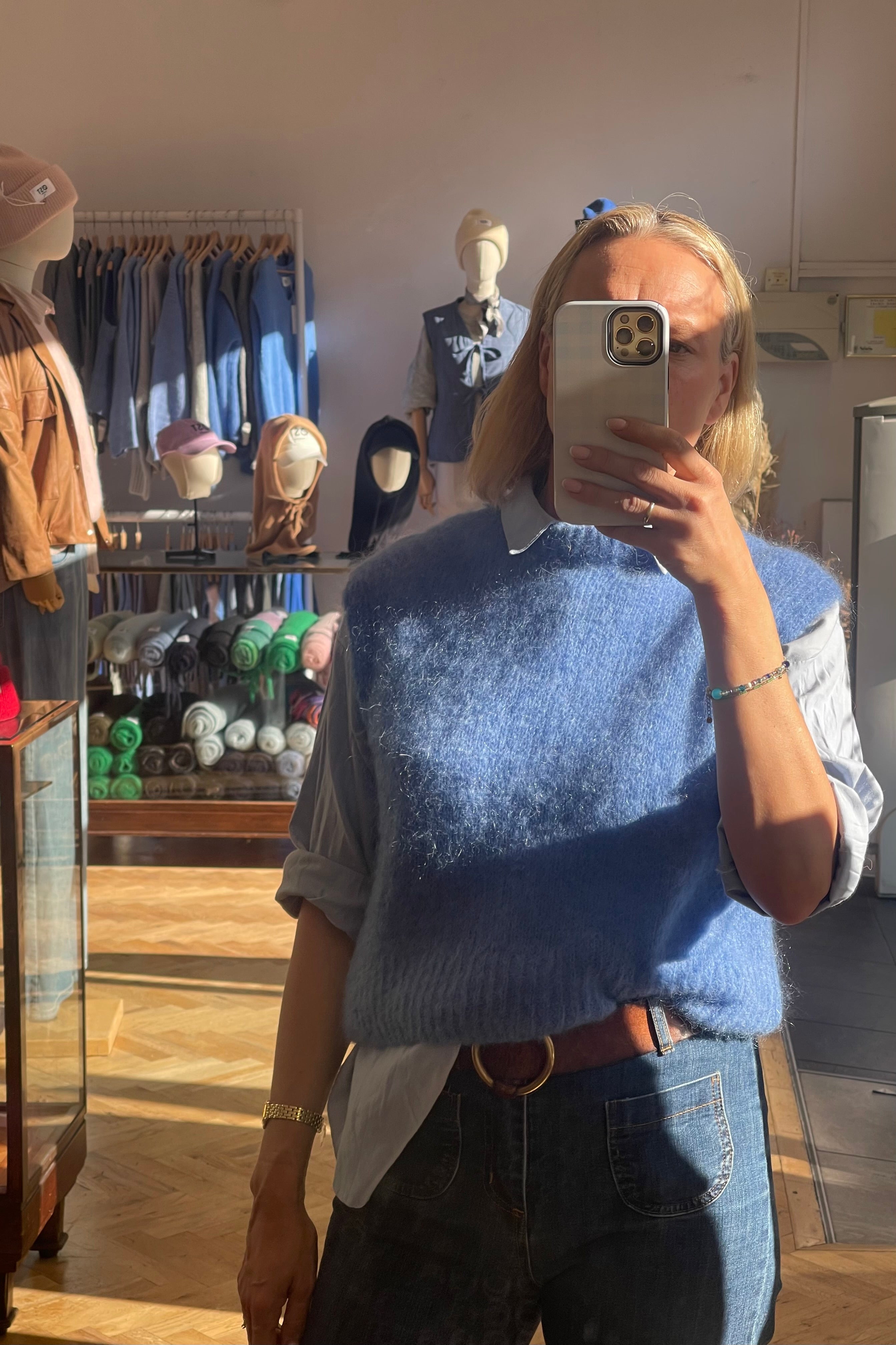 Monika Cropped Mohair Vest -Cornflower Blue – Øst London