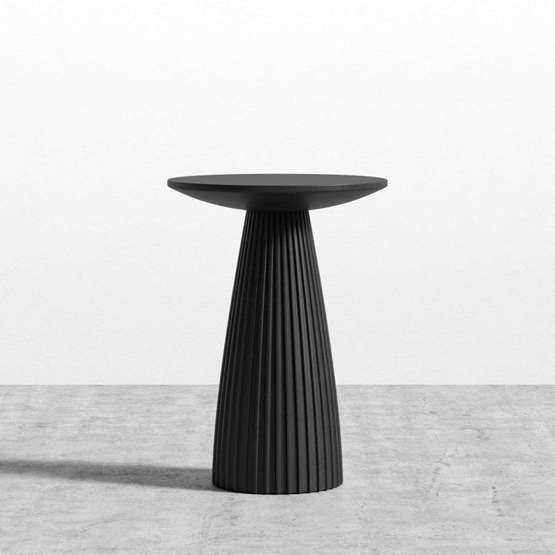 offineo-sidetable-image-2-0001