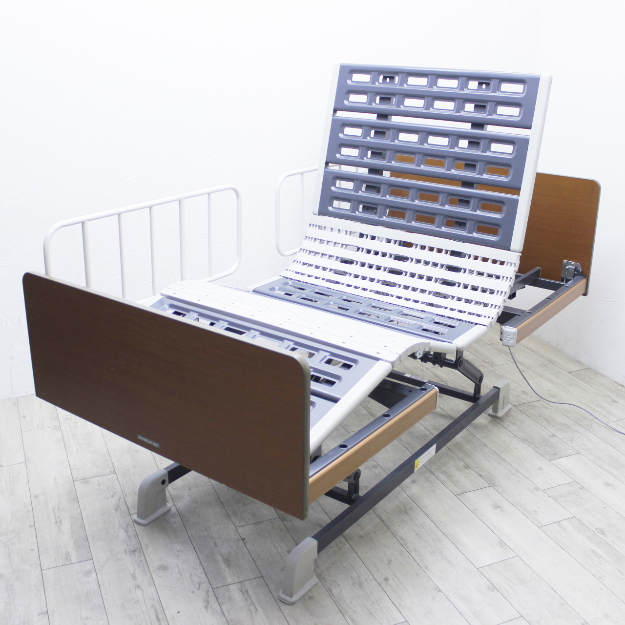 電動リクライニングベッド 2モーター(パラマウントベッド)｜格安介護