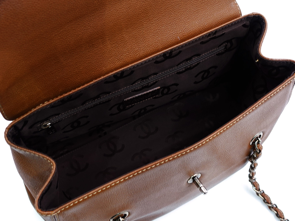 シャネル ターンロック チェーン ショルダーバッグ ブラウン