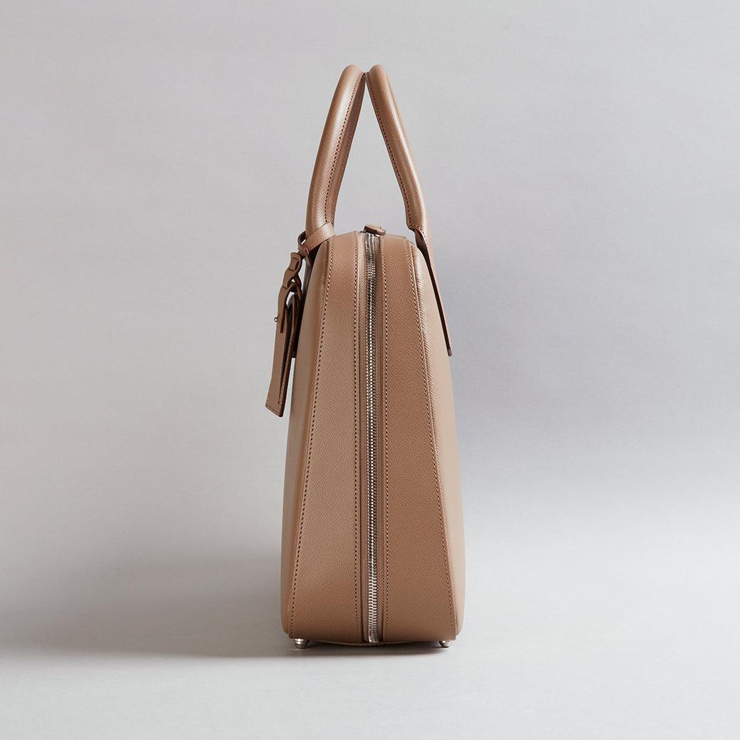 大峽製鞄のアイコン的ビジネスバッグ－『ゲント・メディア』スリム