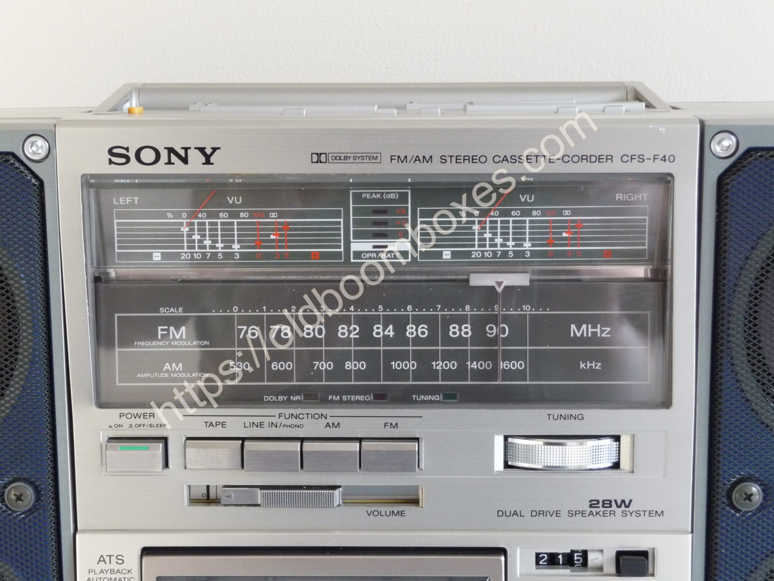 SONY CFS-F40 Stereo Radio Cassette Recorder - Old Boomboxes