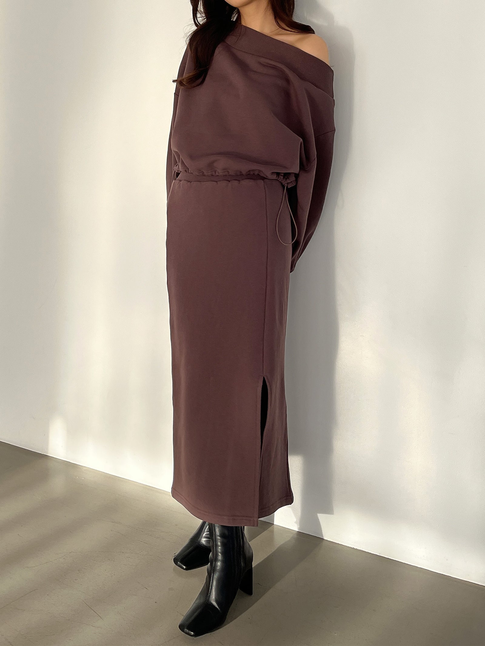 ワンショルダースウェットセットアップ