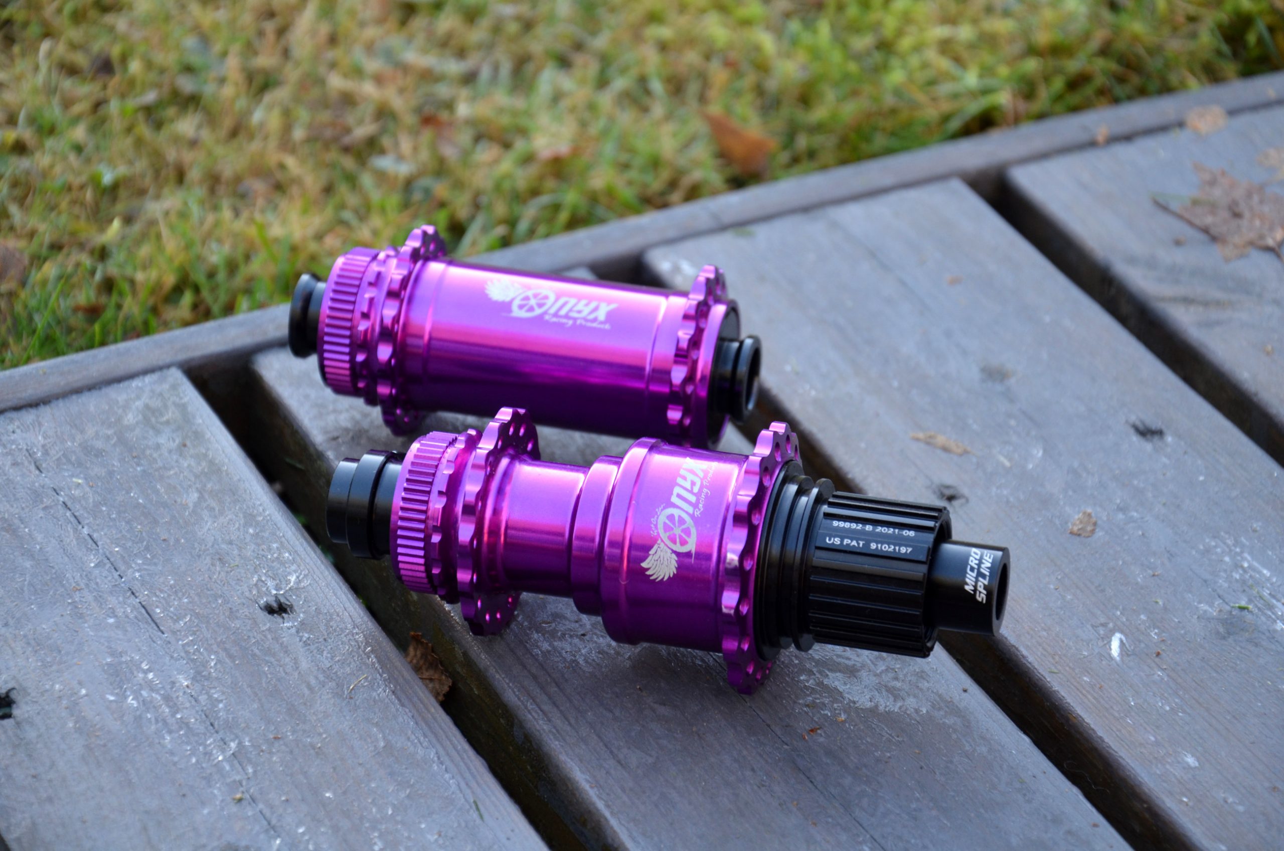 Onyx Vesper Boost Centerlock 32H, Anodized Purple - Onyx Hubs Europe