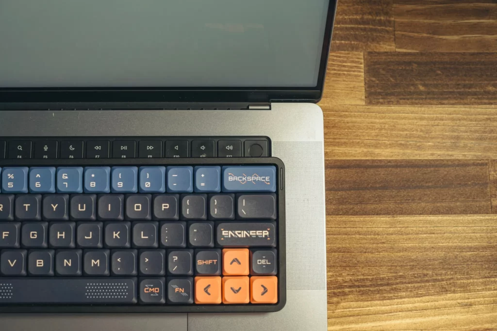 コンパクトこそ正義なメカニカルキーボード「NuPhy Air60 V2」を