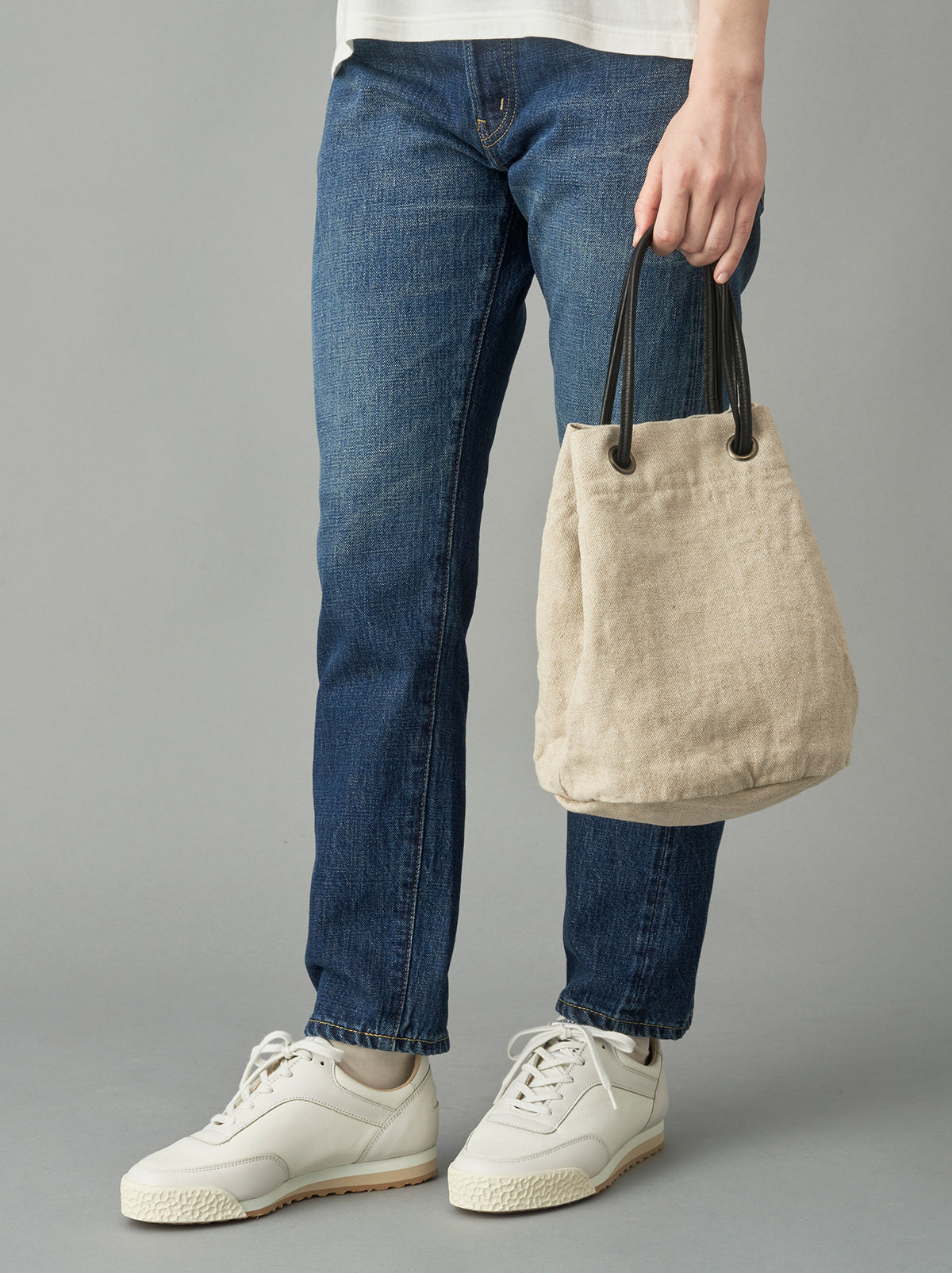 Oval lantern bag M – ARTS&SCIENCE ONLINE SELLER