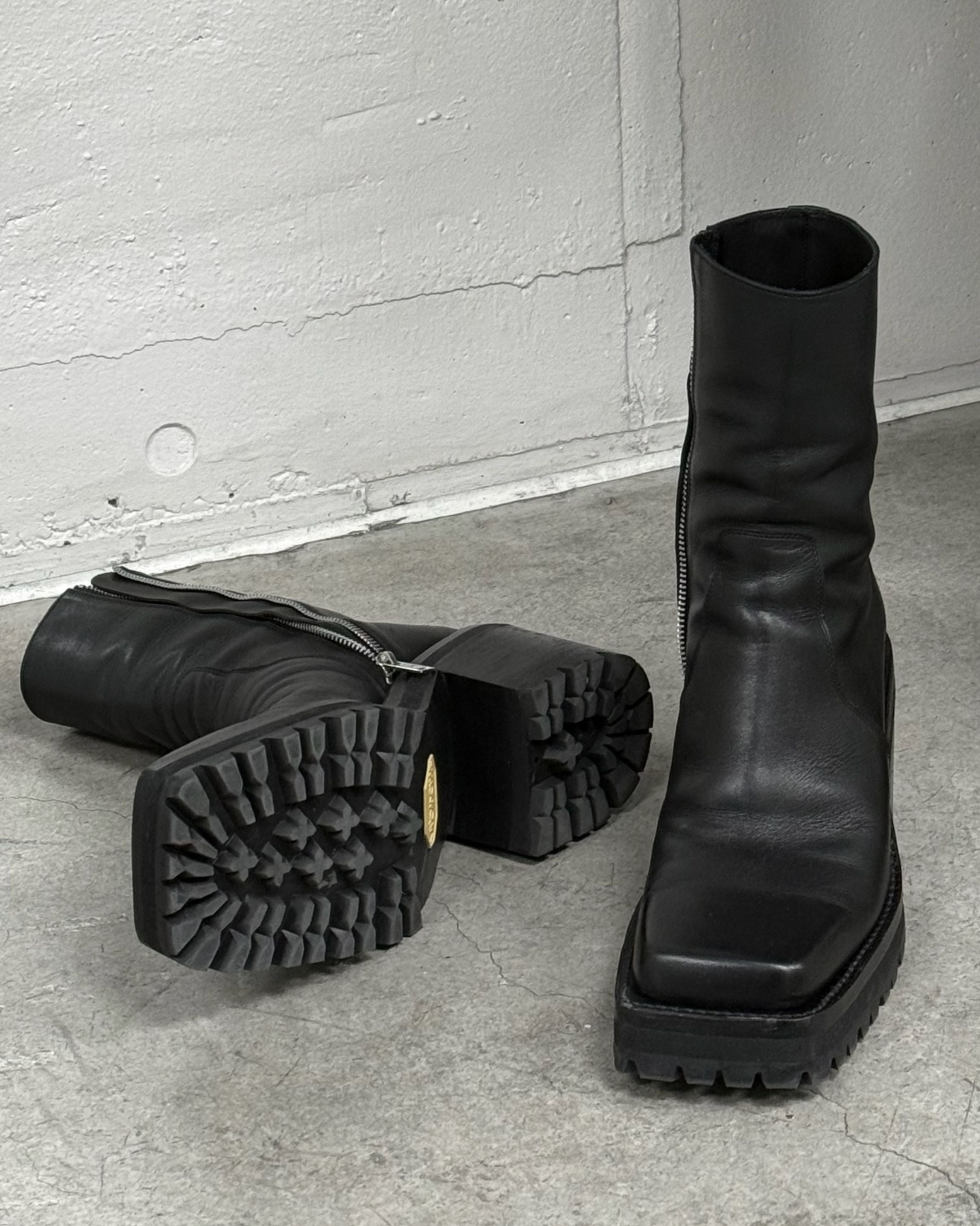 MONSTER BOOTS