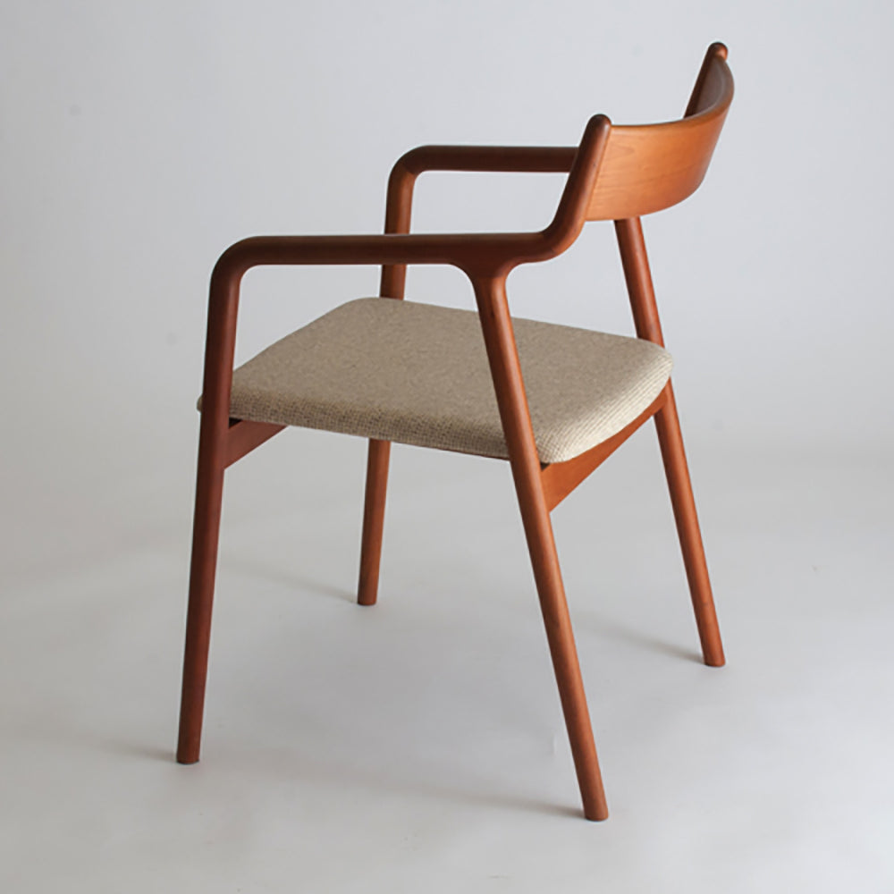 宮崎椅子製作所｜pepe arm（革張り）｜村澤一晃｜アームチェア