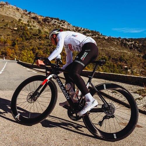 prologo ( プロロゴ ) サドル NAGO R4 NACK ( ナゴ R4 ナック ) ハード